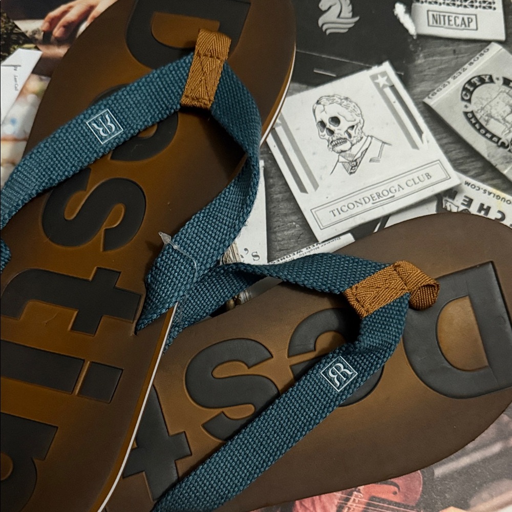 🦁 🦶 🦁 • 🌴 Robin Ruth x Destin Vibes 🌴 • 🦶 🦁 🦶